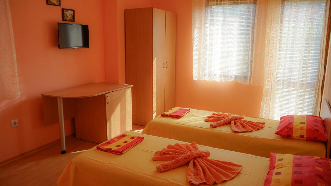 Tatyana Guest House Byala  Extérieur photo
